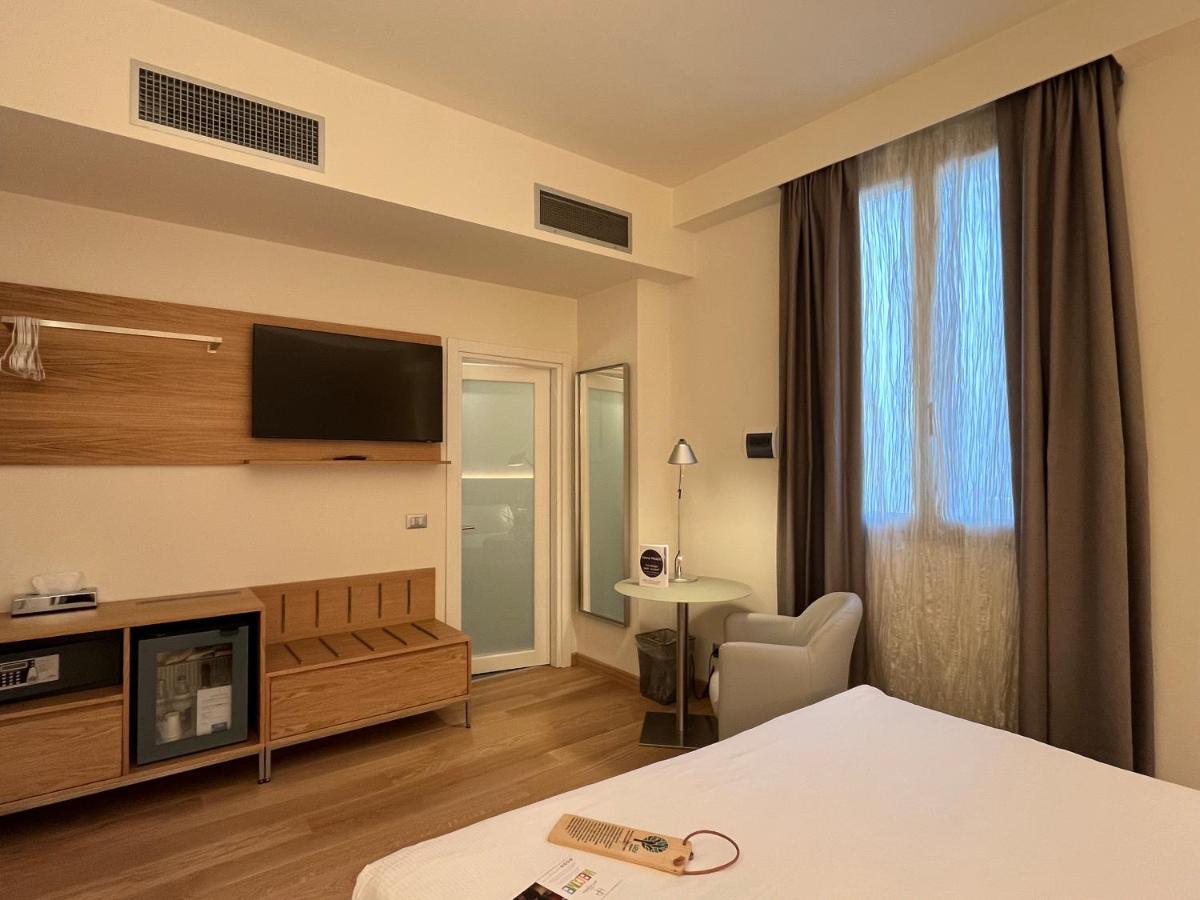 Hotel Annunziata Феррара Екстер'єр фото